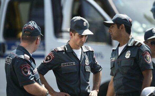 ermeni polis