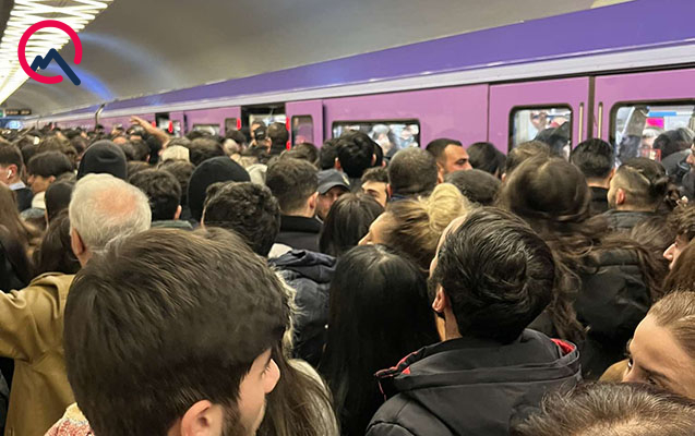 Metroda BİABIRÇILIQ - Əli ilə mənə toxunurdu... 1 metro 1